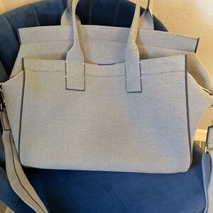 Rothy’s The Overnighter